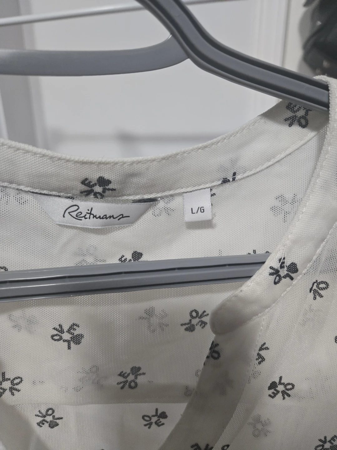 Reitmans White Printed Sheer Blouse - L/G - photo 3