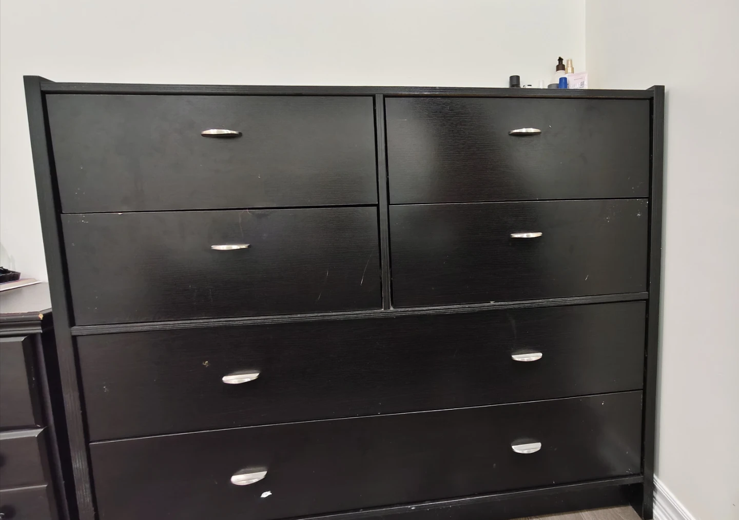 Black 6-Drawer Dresser