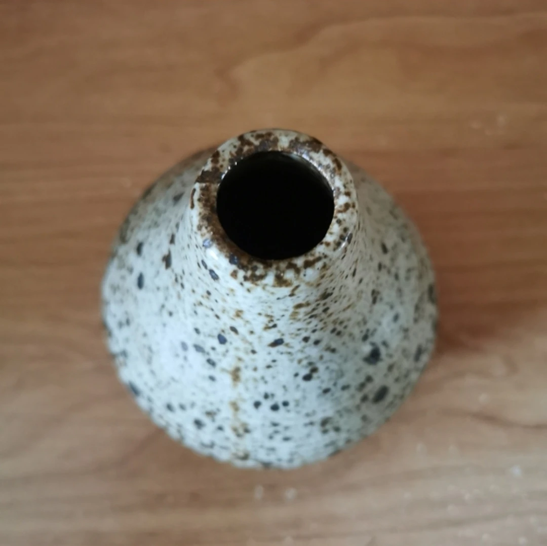 Vintage Pottery Vase - photo 3