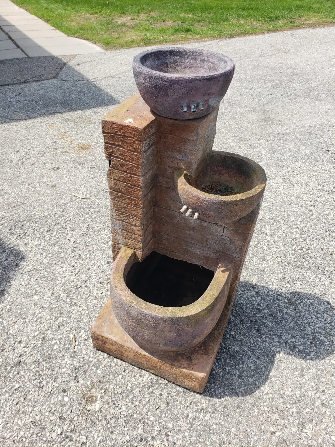 Tiered Outdoor Water Fountain Display