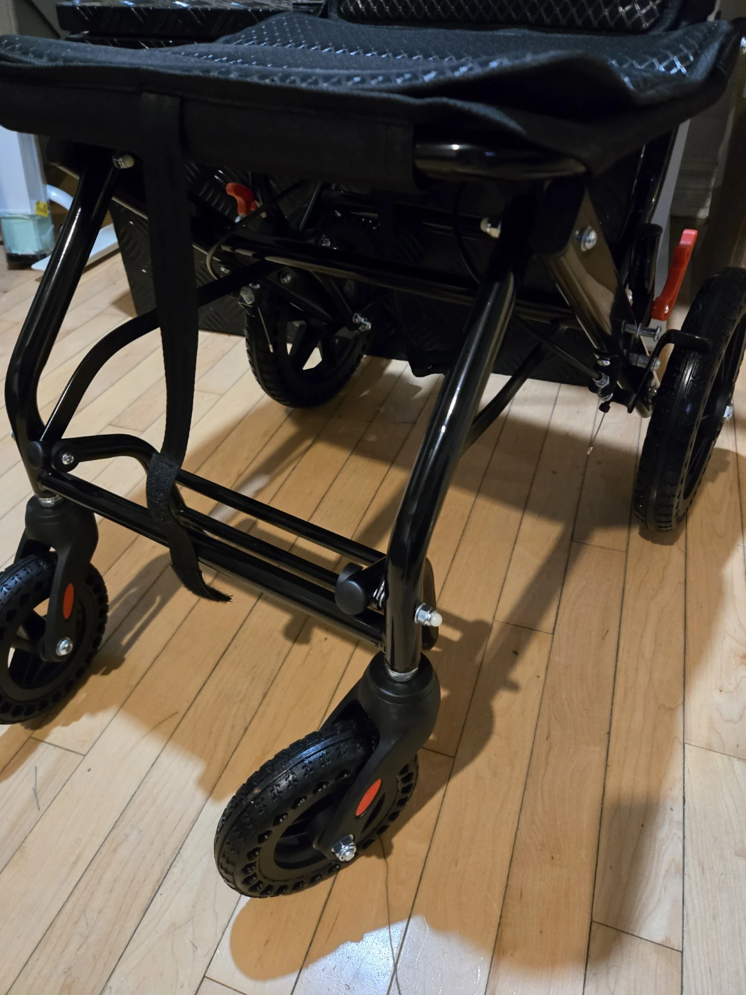 Lightweight Folding Wheelchair - photo 2