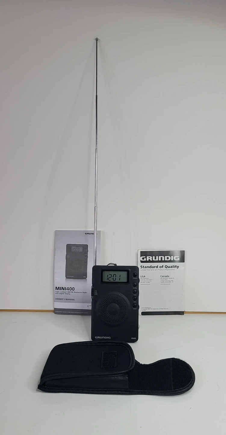 Grundig Mini 400 Super Compact Radio AM/FM/SW