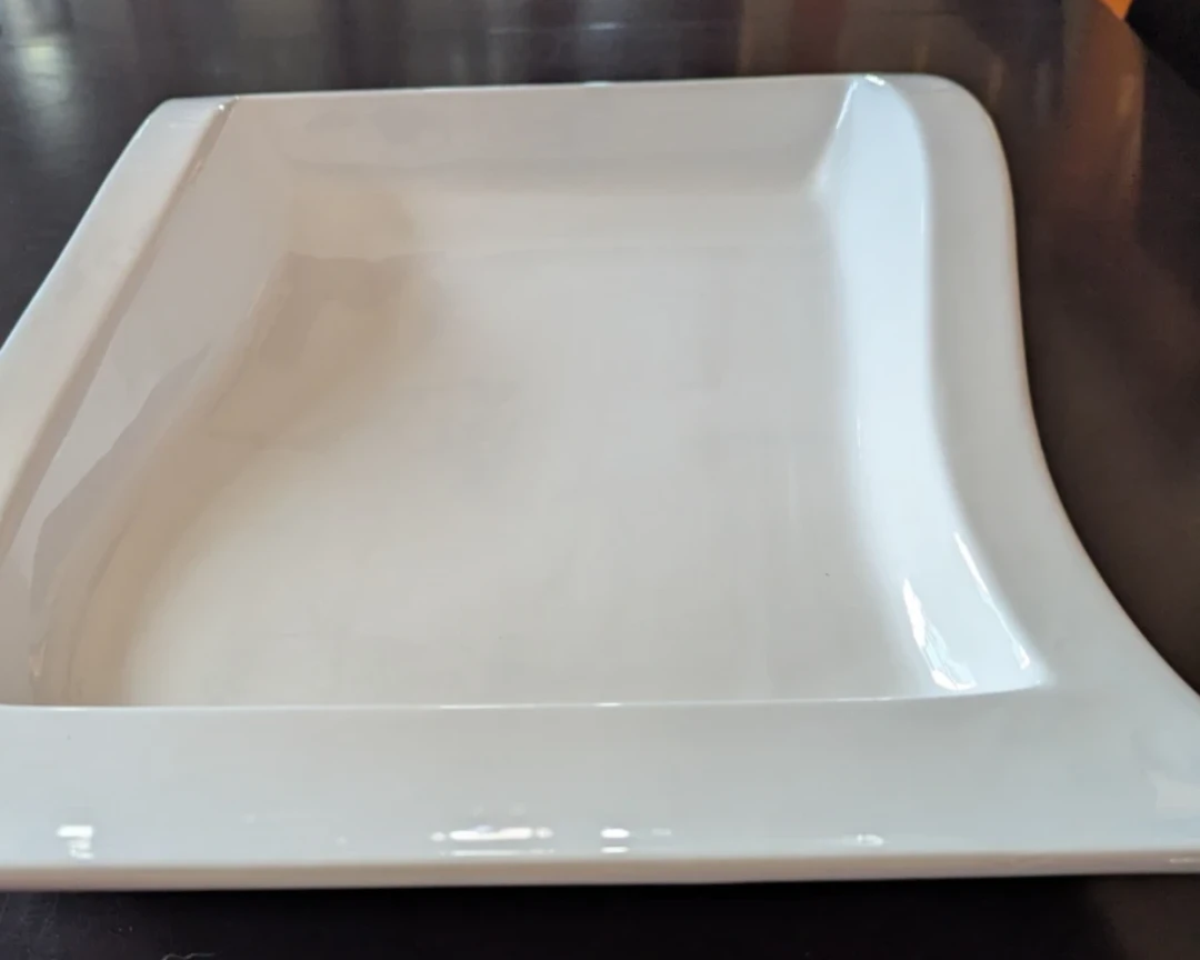 Like new! Gorgeous oversized white serving platter - photo 3