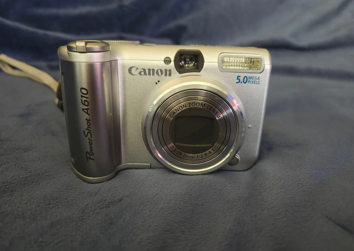 Canon PowerShot A610 Digital Camera