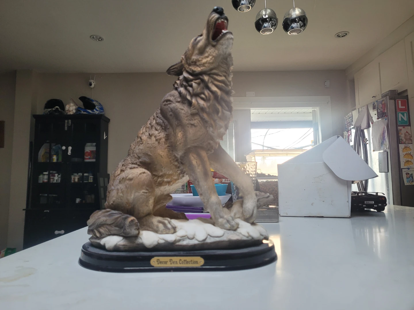 Decor Den Collection Howling Wolf Figurine