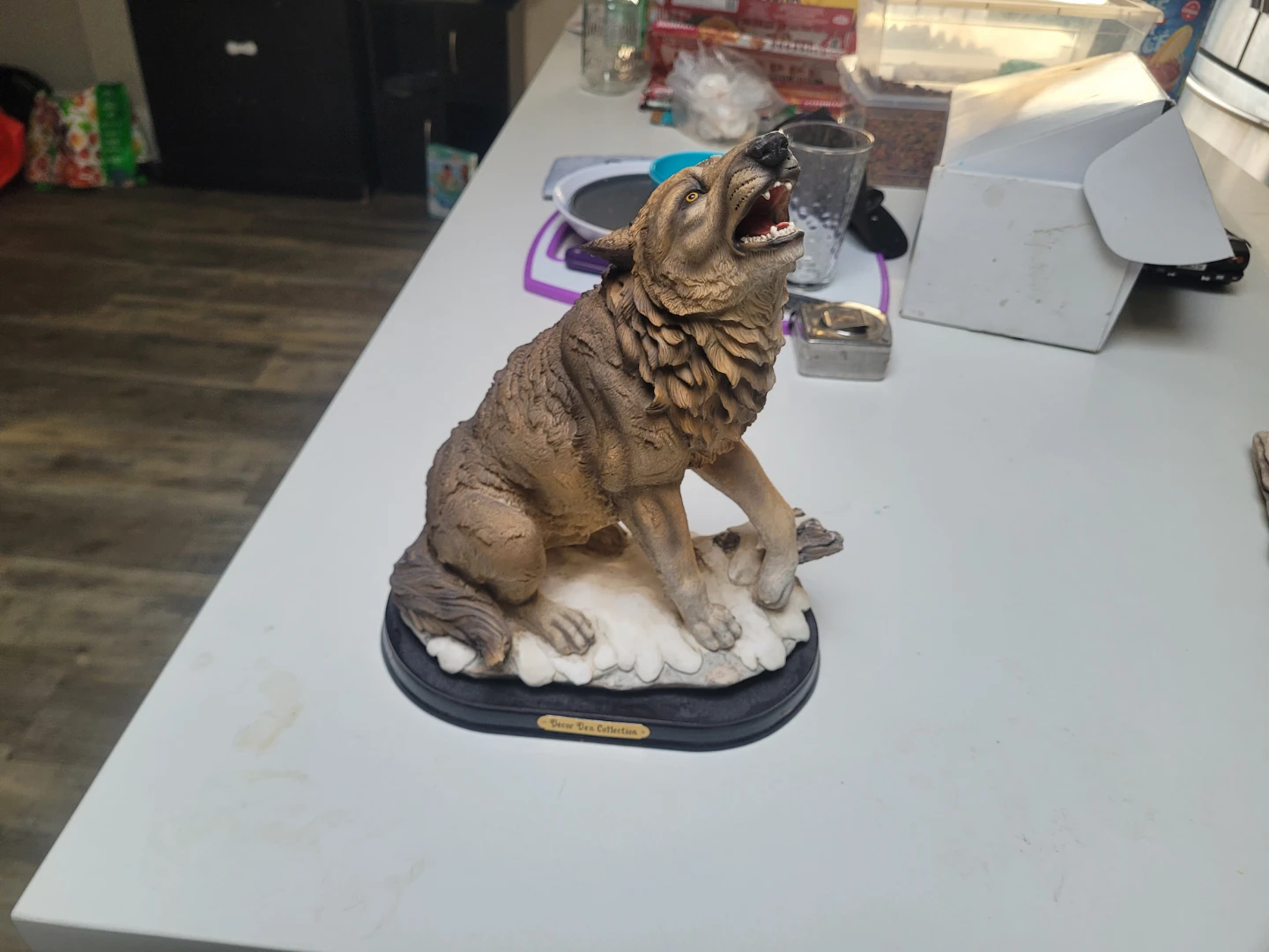 Decor Den Collection Howling Wolf Figurine - photo 2