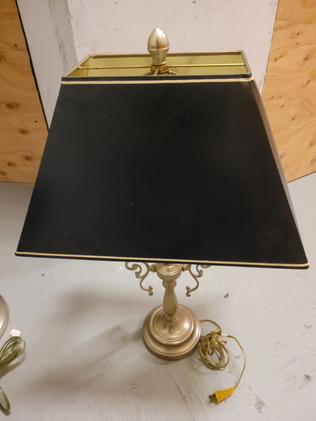 EXECUTIVR RETRO Brass Floor Lamp AND TABLE LAMP WITH Black Shade - photo 3