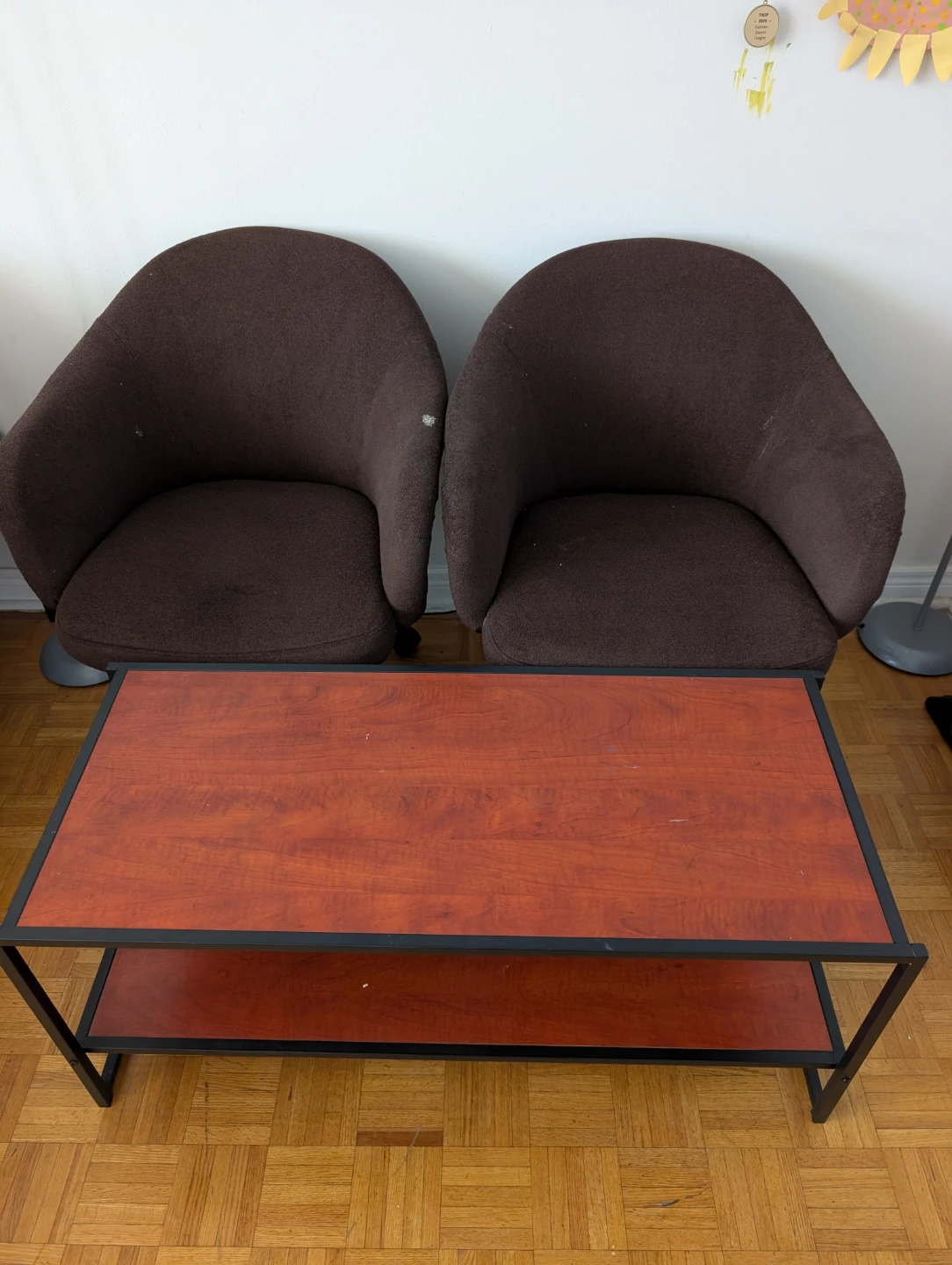 Coffee Table with revolving chair - photo 2