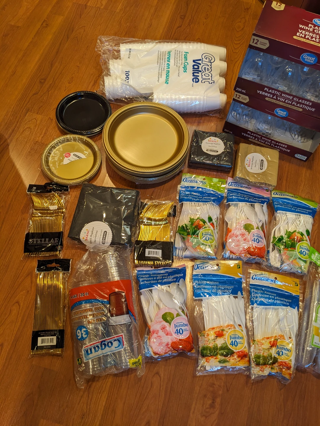 Assorted Party Supplies - photo 2