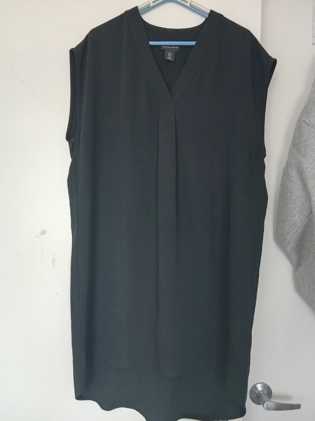 Adrienne Vittadini Black Sleeveless Dress - Size M