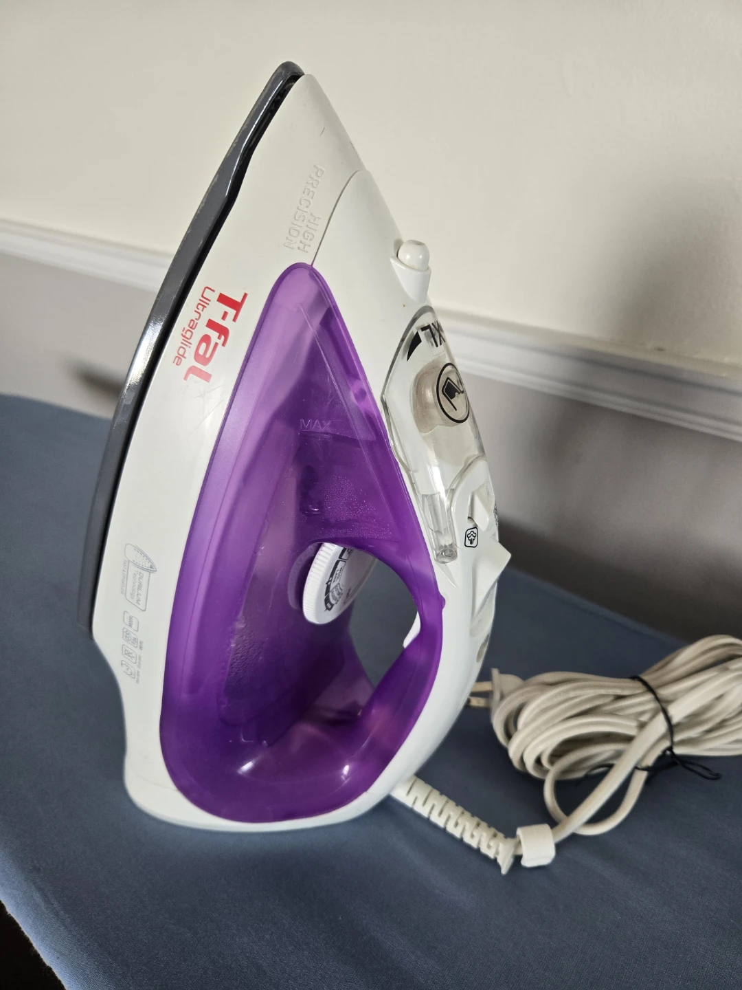 T-fal Ultraglide Iron and Iron Stand 🌱 - photo 2