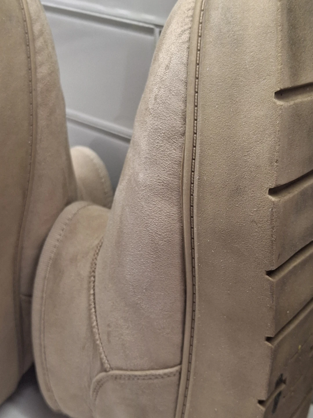 Beige faux suede ankle boots - photo 5