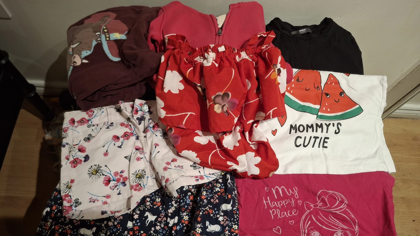 4-6 years Girls' Clothing - Hoodie, Dress, Shorts, and Tops