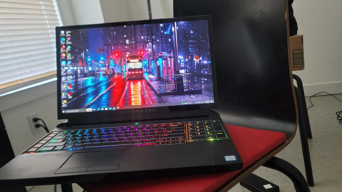 Alienware Area 51m R2