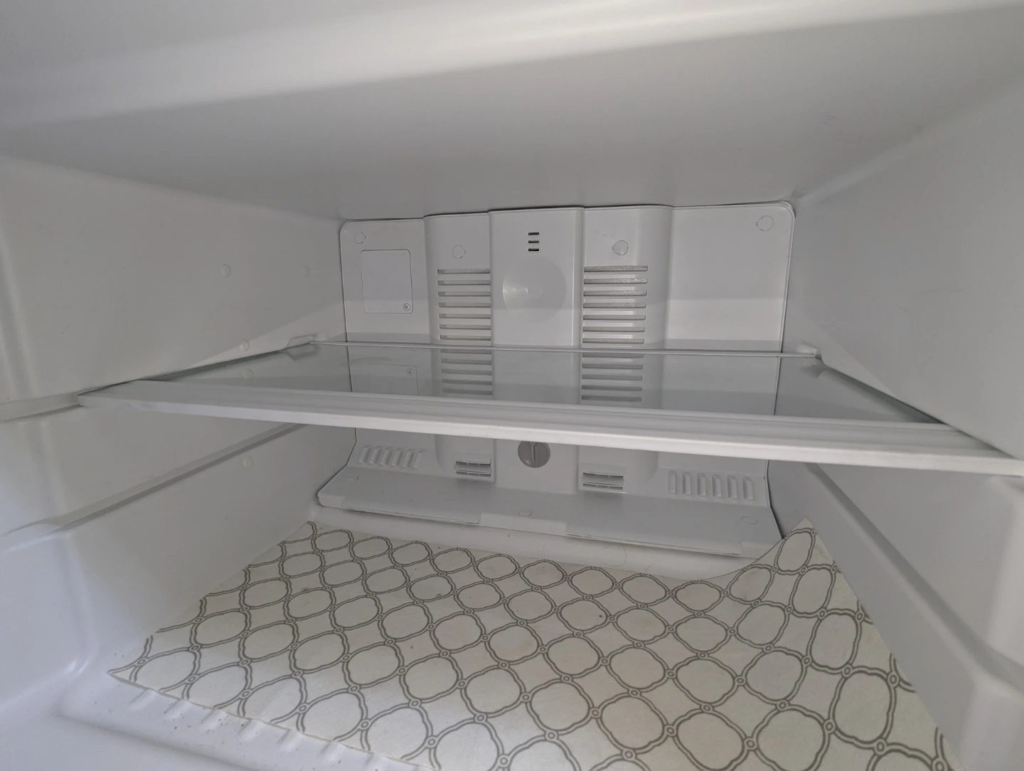 Amana Refrigerator - photo 2