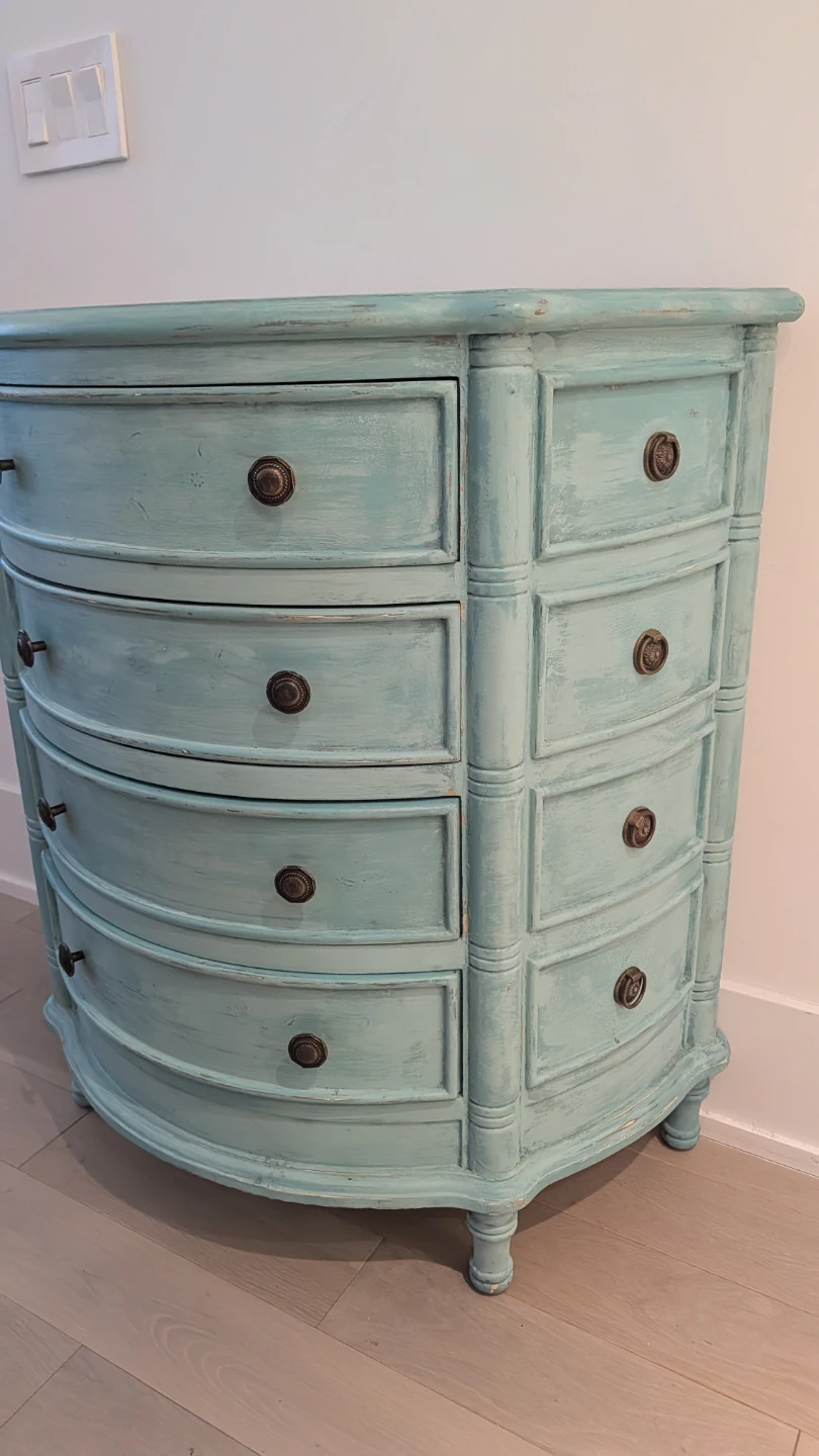 30" Blue Bow-Front Chest of Drawers – Vintage/Condo Sized - photo 2