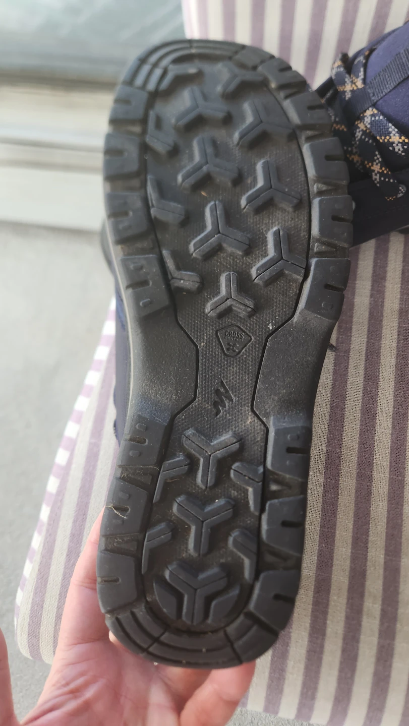 Quechua hiking shoes - photo 3