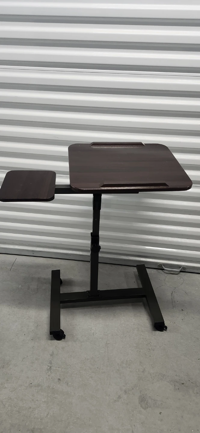 Laptop table with wheels