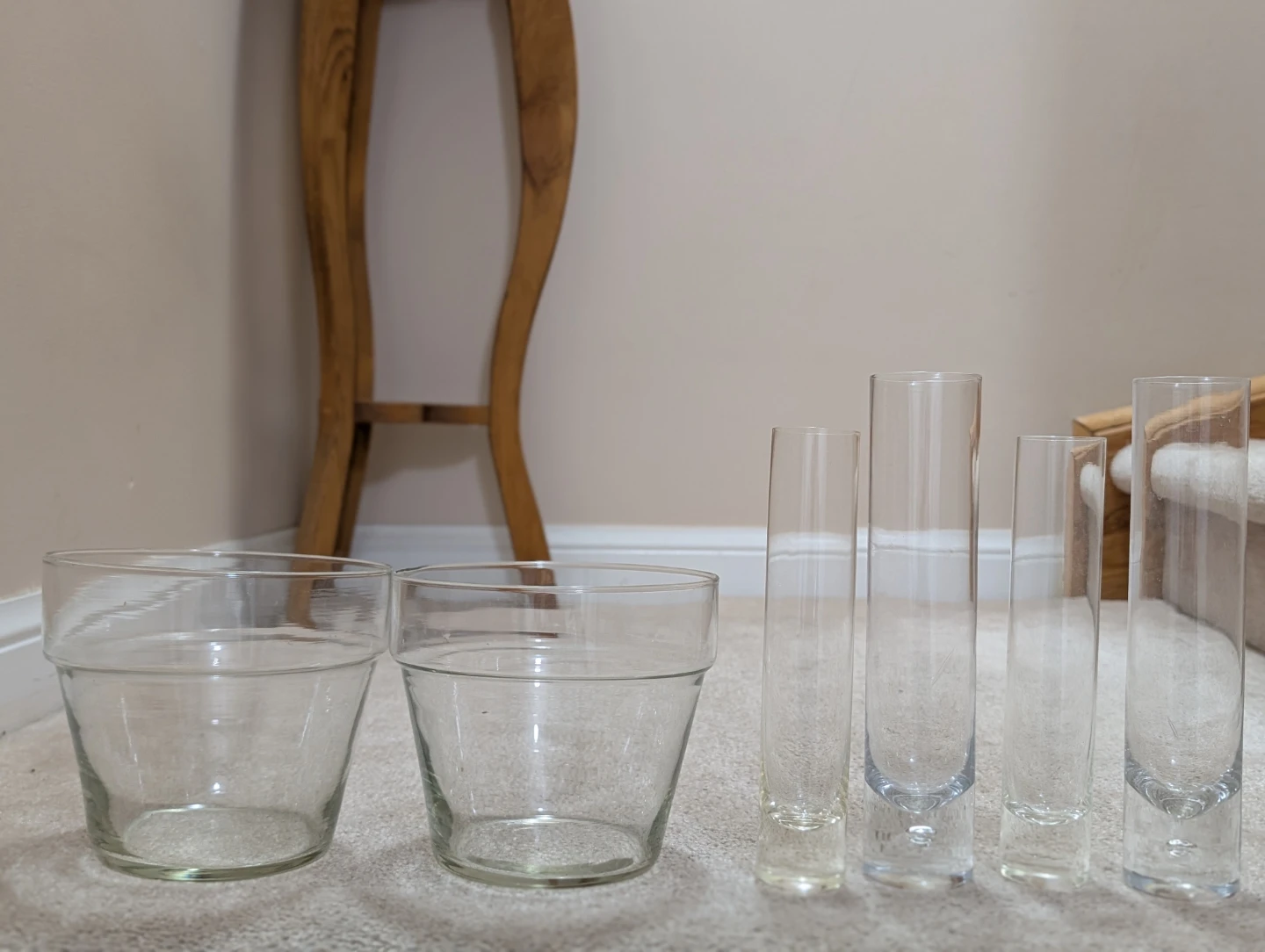 Set of 6 Clear Glass Vases/Glasses
