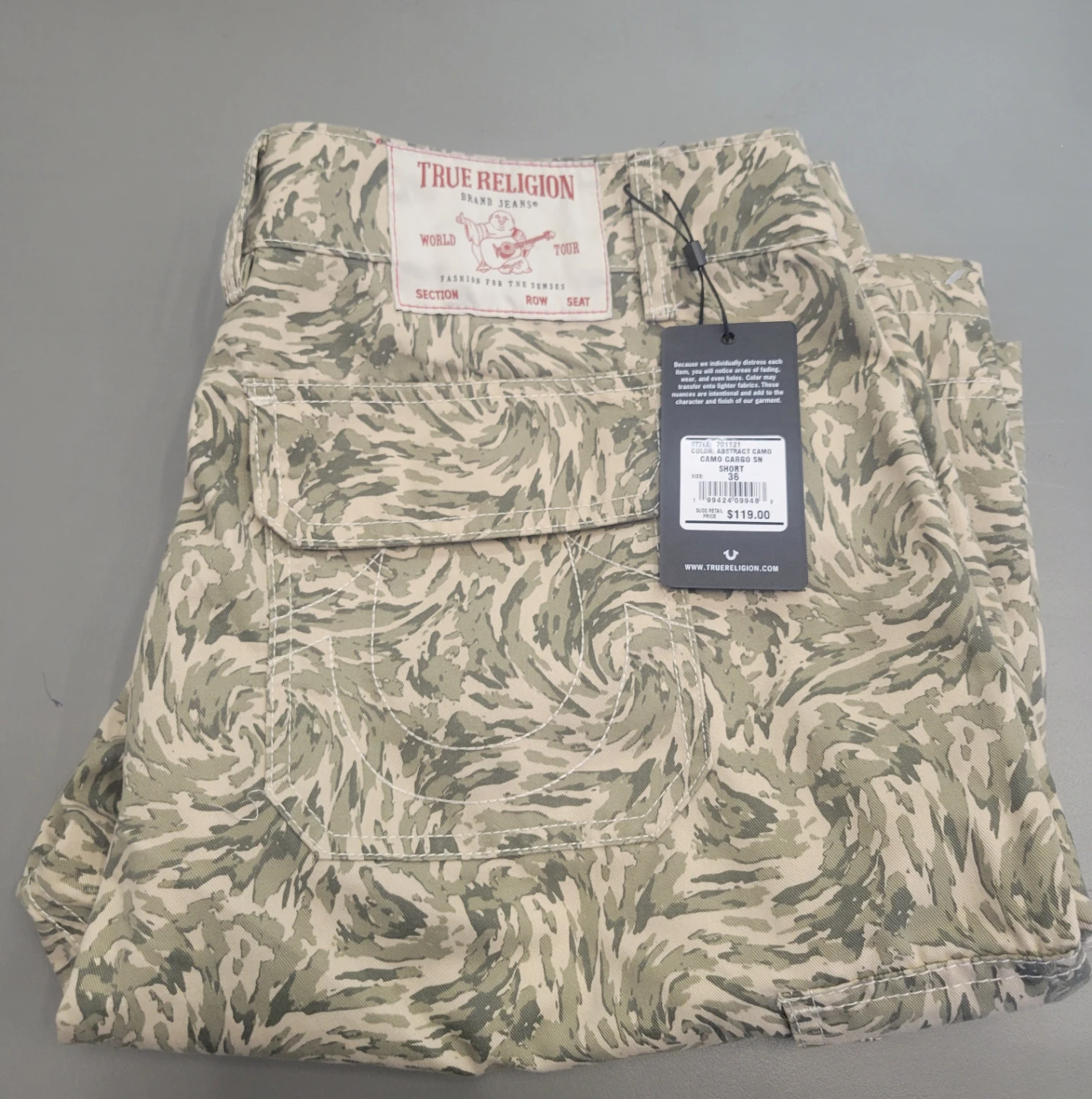 True Religion Abstract Camo Cargo Shorts Men's Size 36
