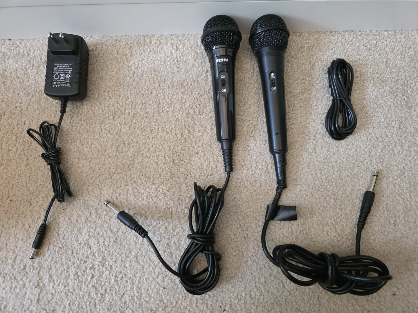ION Party Rocker Express Karaoke Machine - photo 5