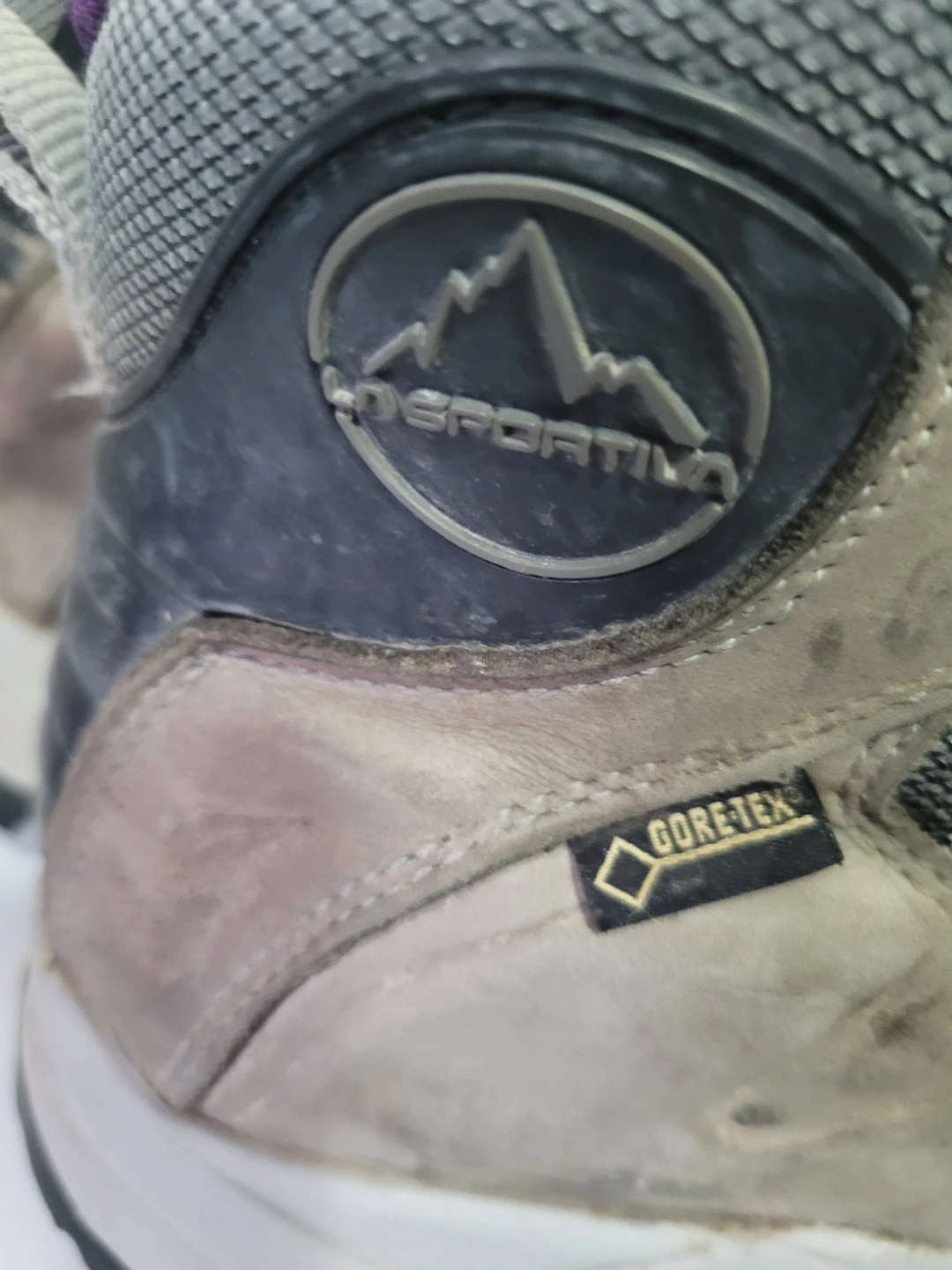 La Sportiva Gore-Tex Hiking Boots size 11 - photo 4