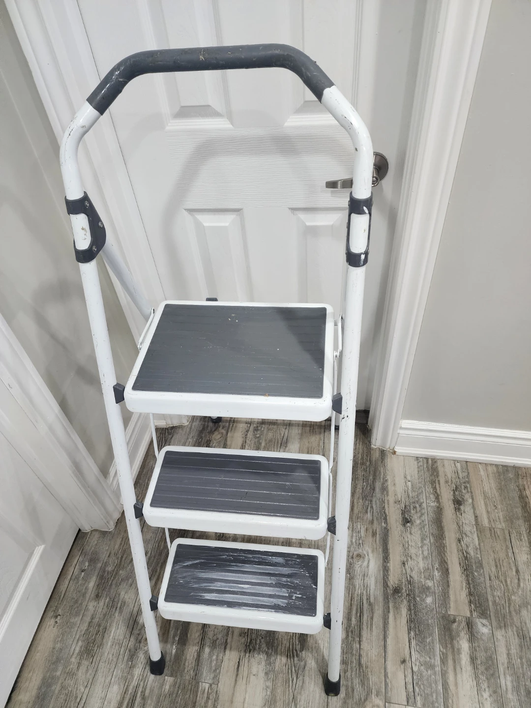 3-Step Folding Ladder