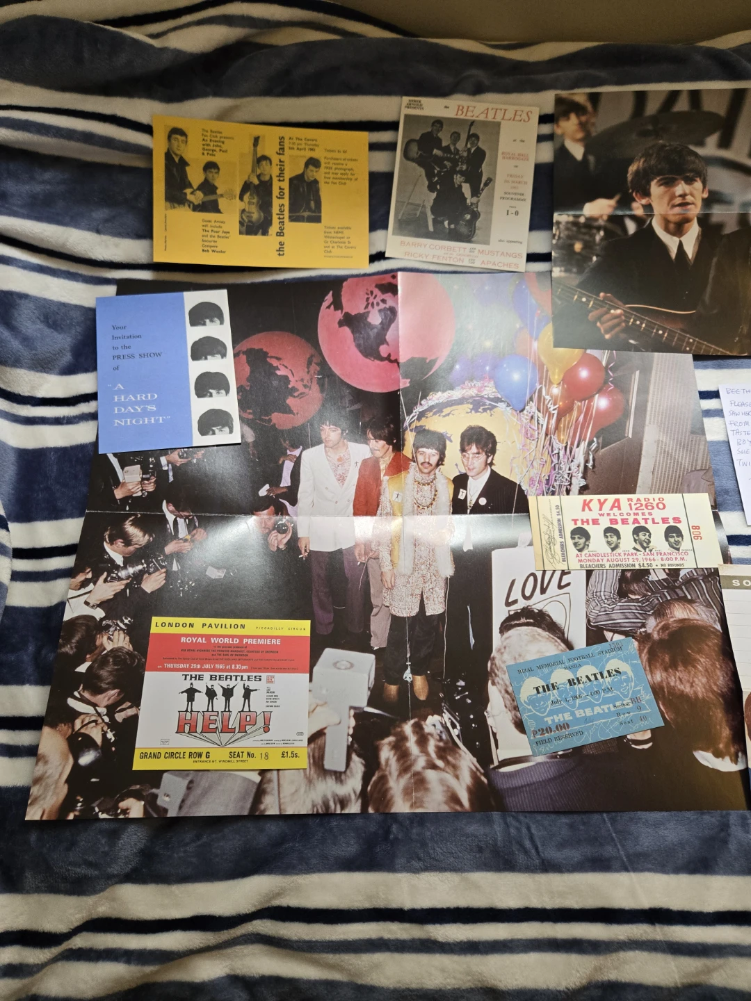 The Beatles Memorabilia Lot - photo 2