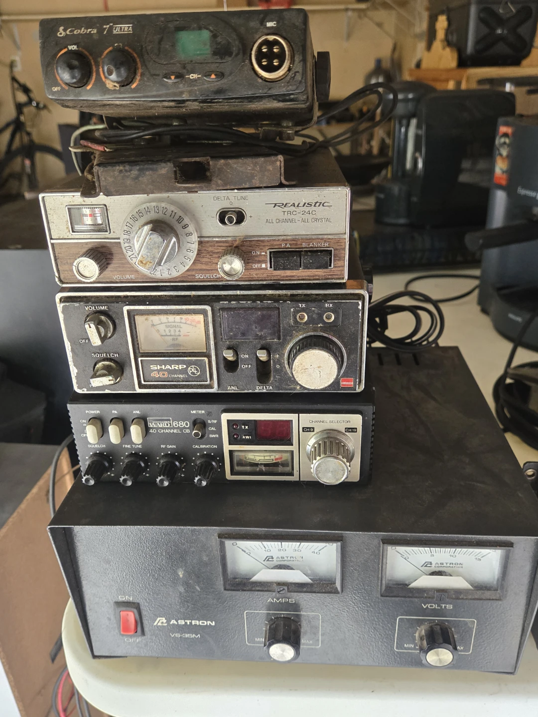 Astron VS-35M Power Supply - photo 2