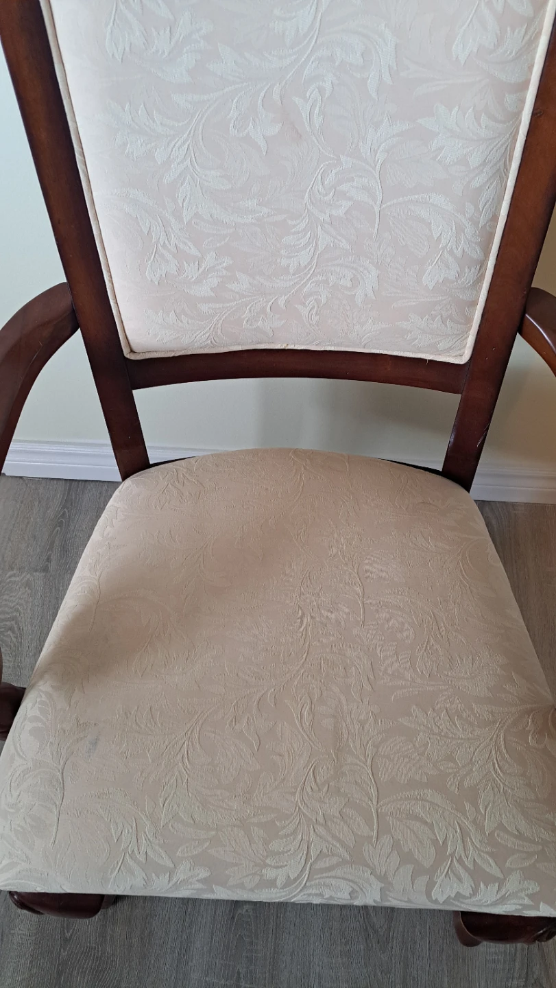 Armchair with damask upholstery - photo 3