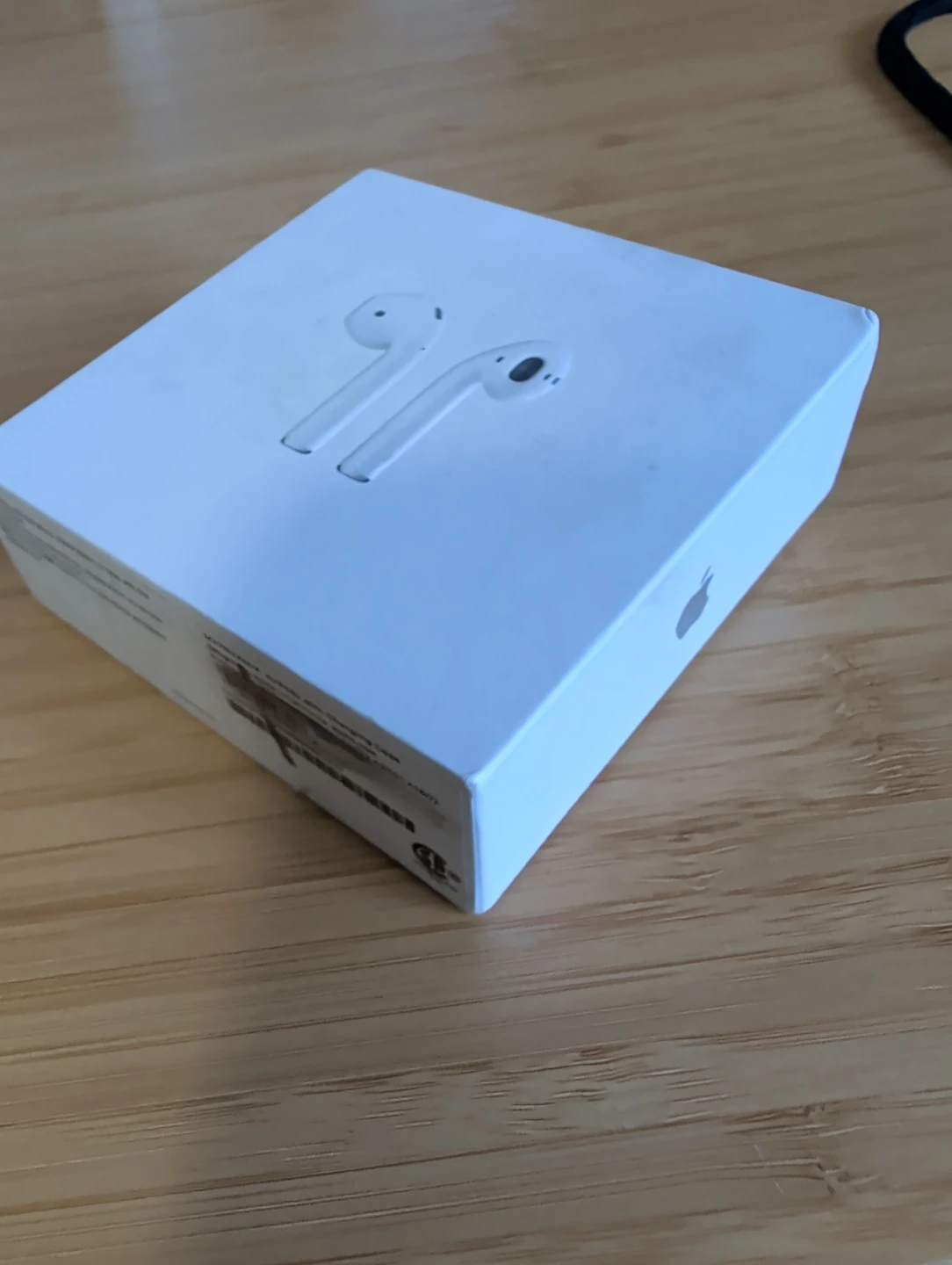 Apple AirPods (2nd generation) with Charging Case