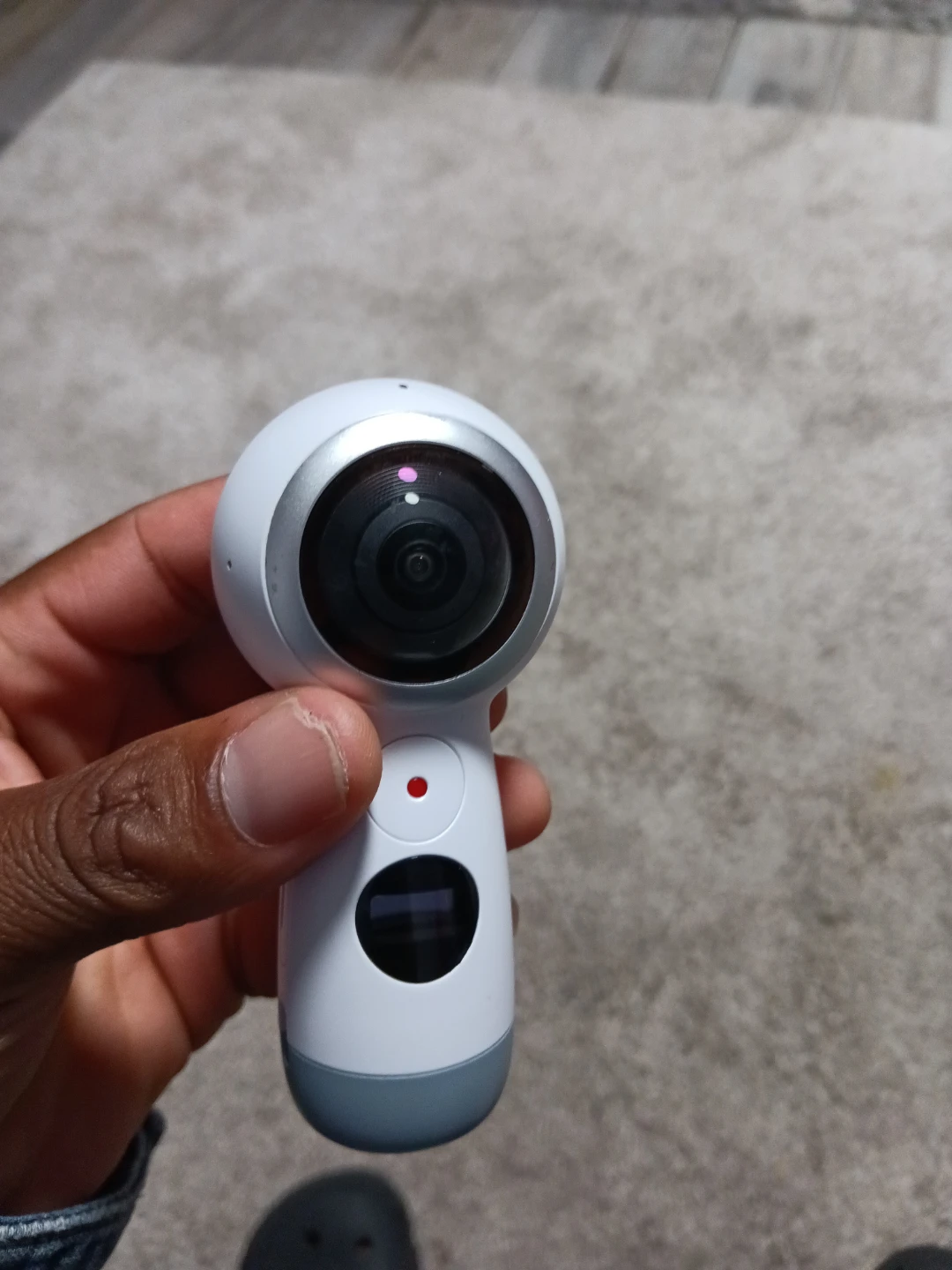 Samsung 360 Camera no box no charger - photo 2