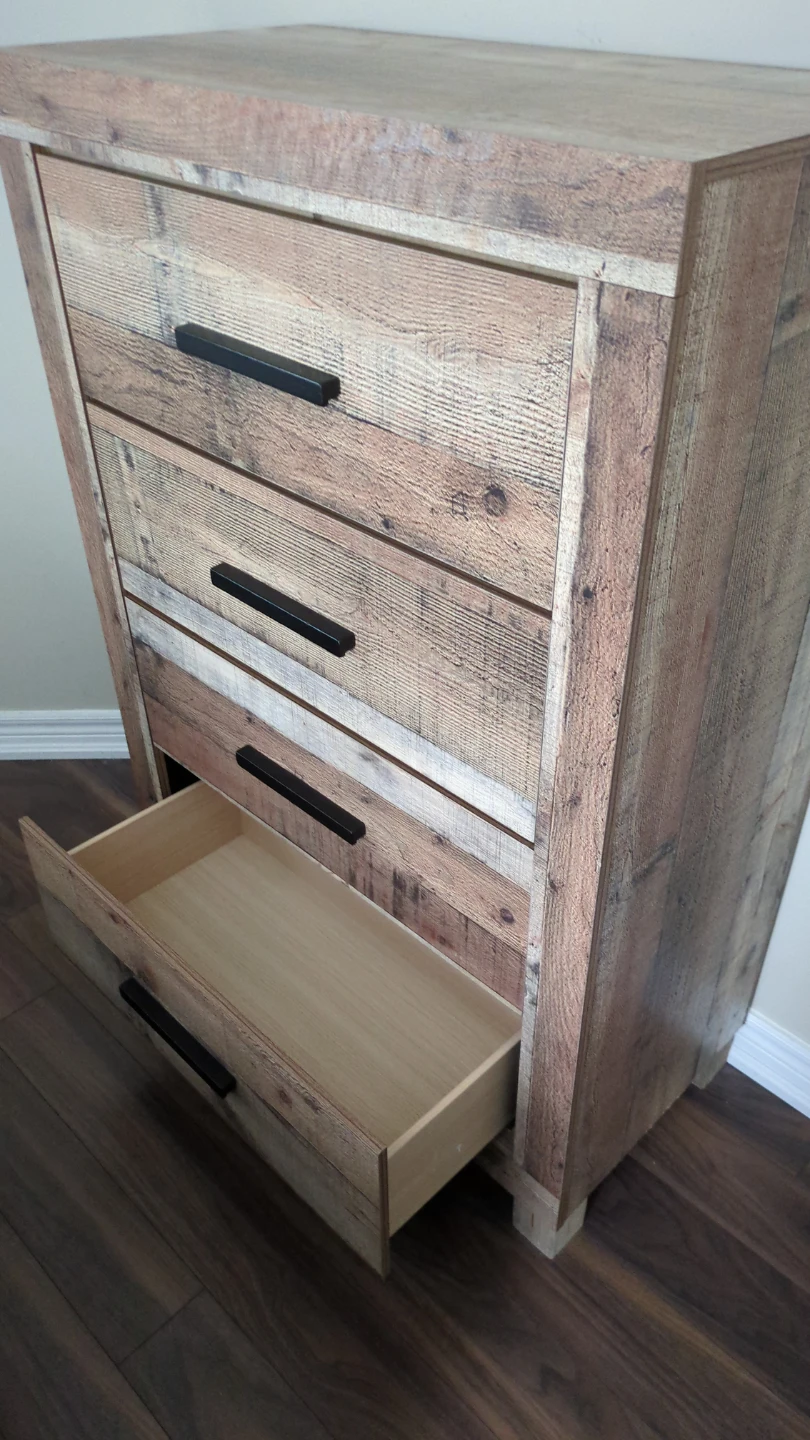 Rustic Wood 4-Drawer Dresser - photo 3