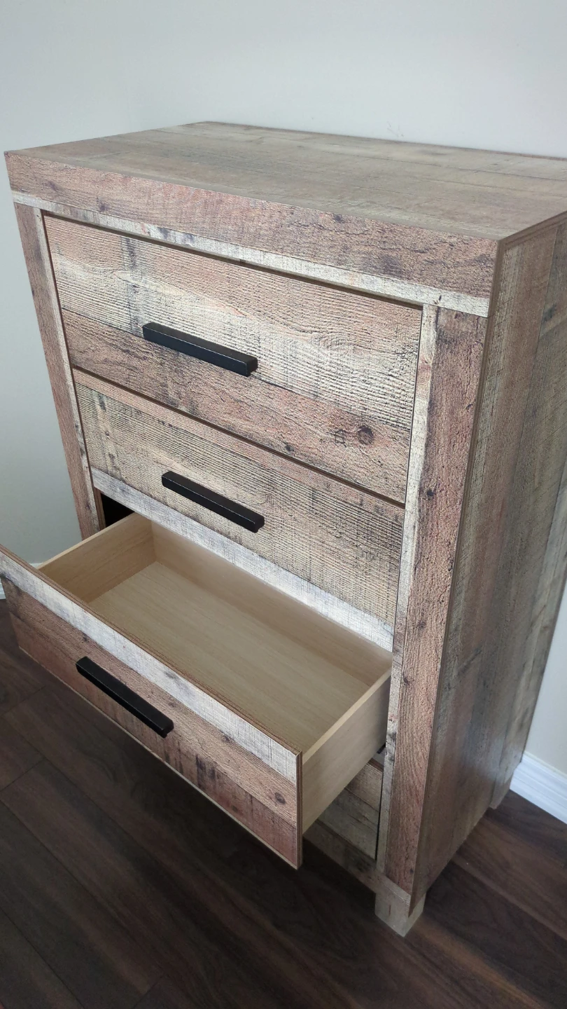 Rustic Wood 4-Drawer Dresser - photo 4
