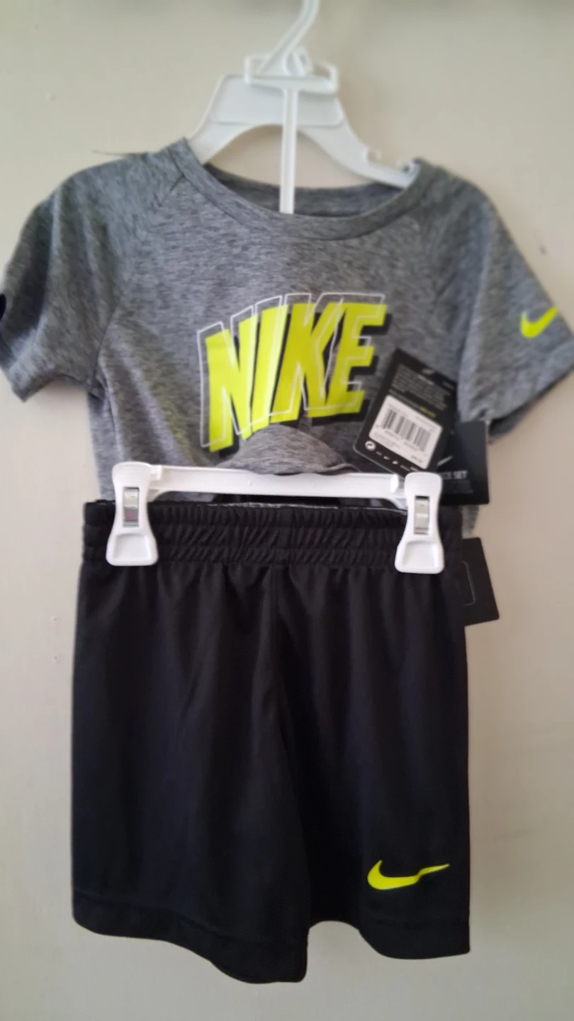 Nike Dri-Fit T-Shirt and Shorts Set - Toddler Size 3T