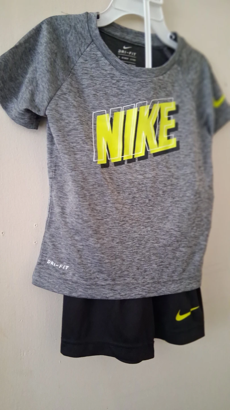 Nike Dri-Fit T-Shirt and Shorts Set - Toddler Size 3T - photo 3