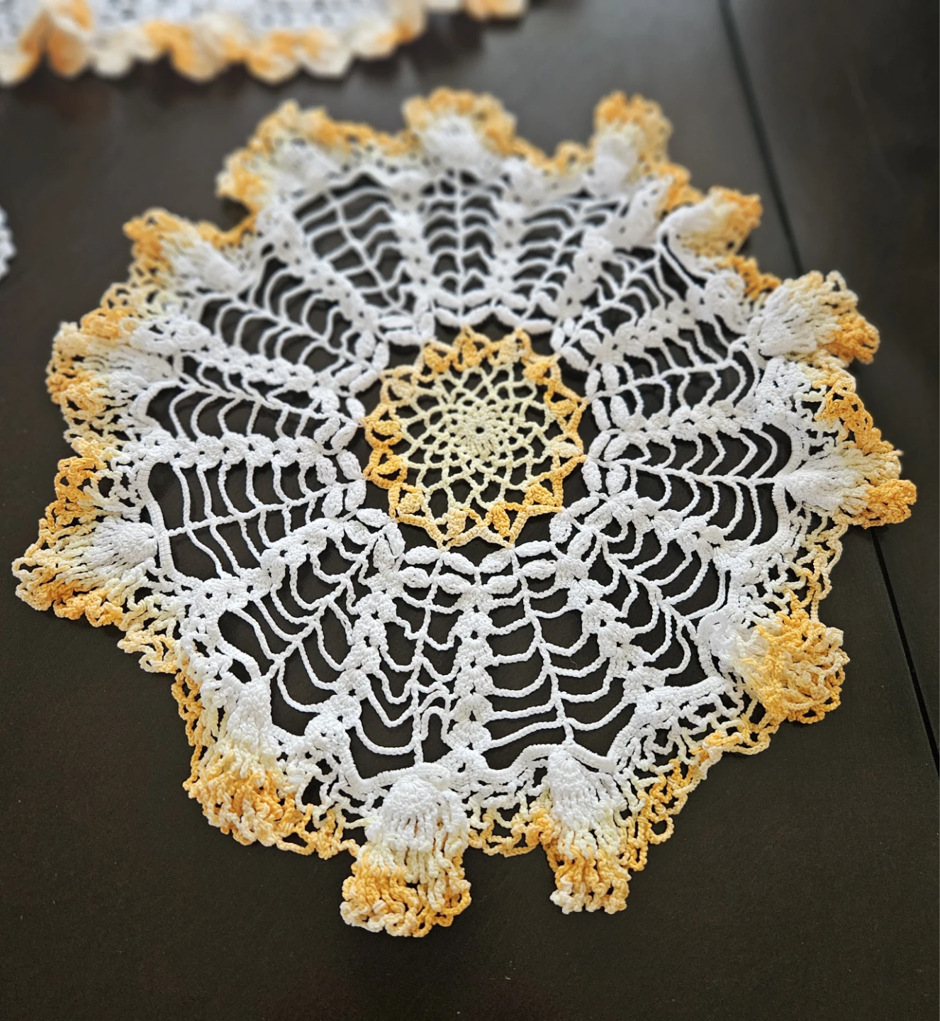 Cheerful Orange & Yellow Vintage Doilies/Table Centre Pieces - photo 4