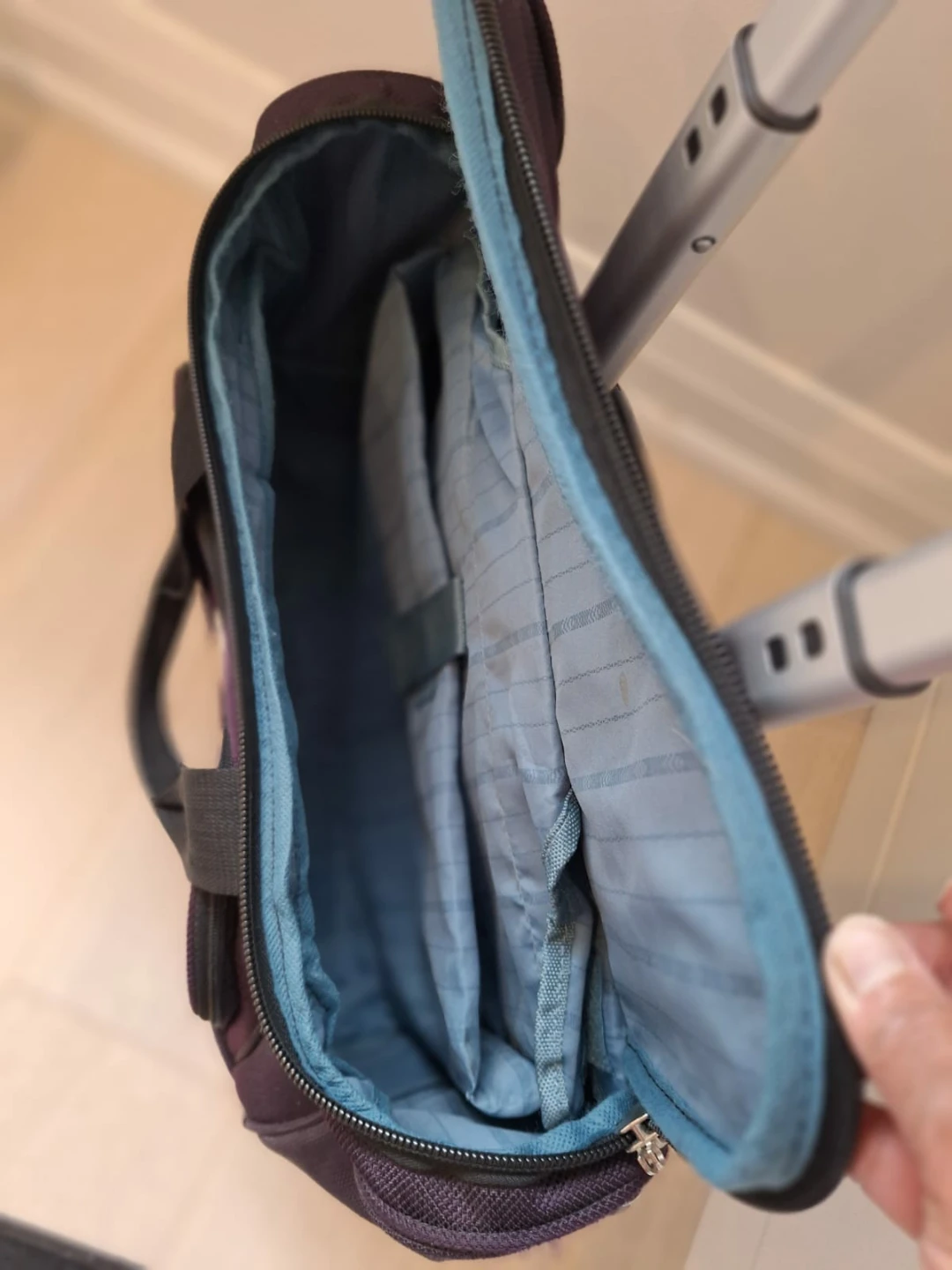 VIA RAIL Purple Carry-On Trolley Bag - photo 4
