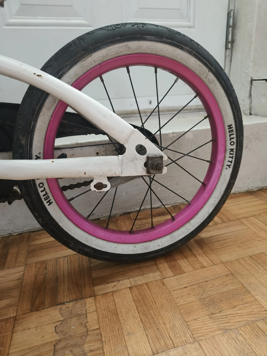 Hello Kitty Kids Bike 14 inch Cycle - photo 5