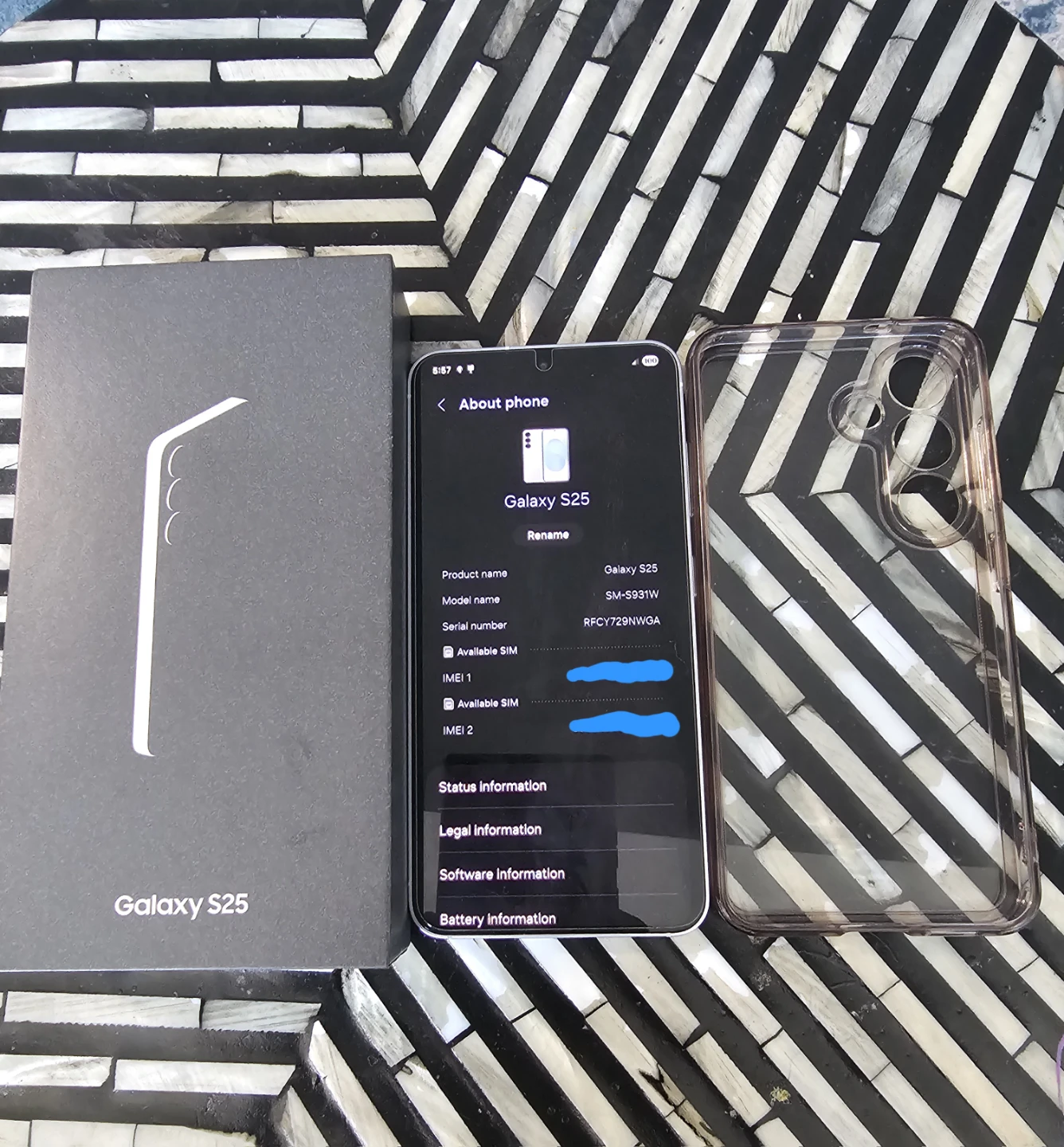 Samsung Galaxy S25 Smartphone - photo 2