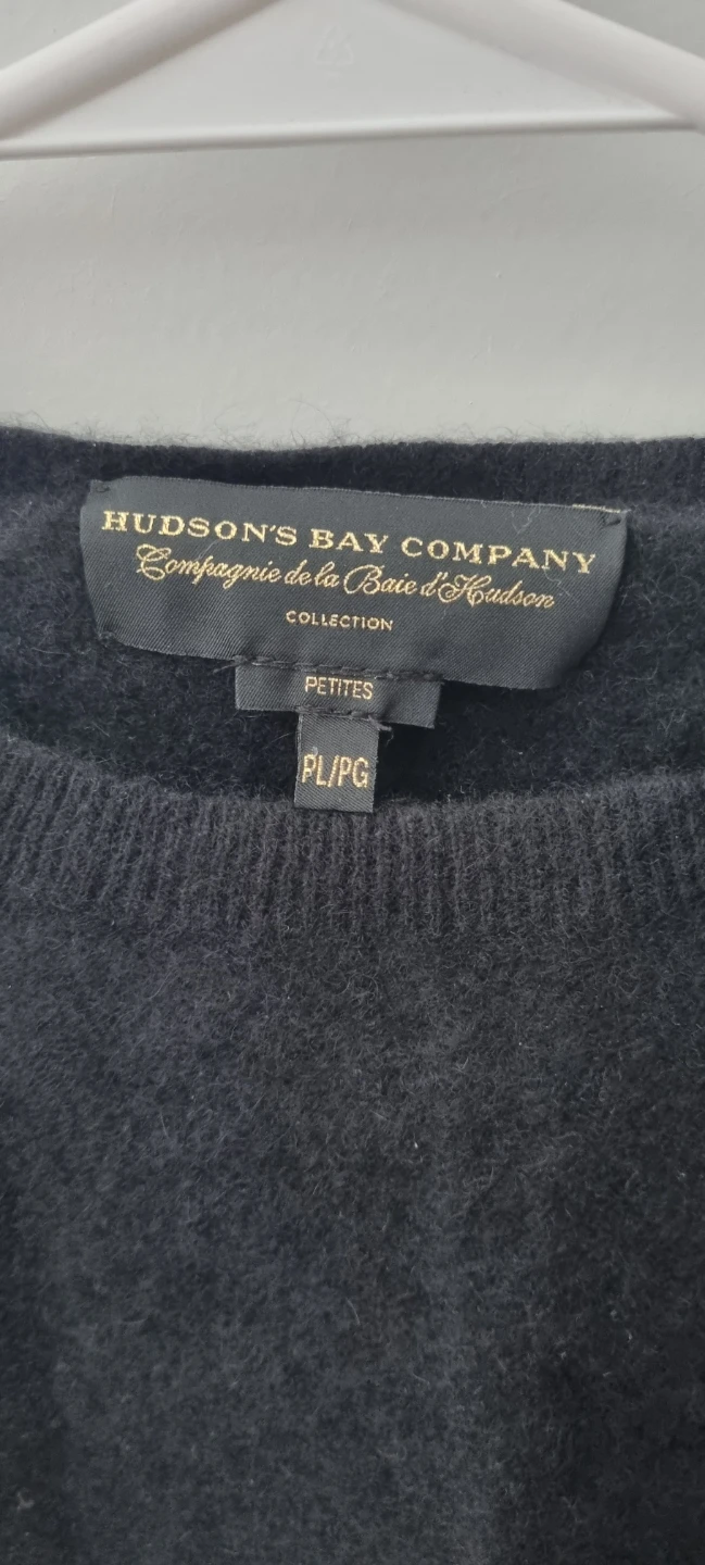 Hudson's Bay Company Black 100% Cashmere Sweater - Petites PL/PG - photo 2