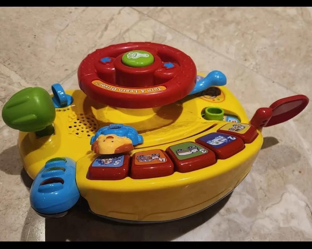 VTech Turn & Learn Driver Steering Wheel Toy