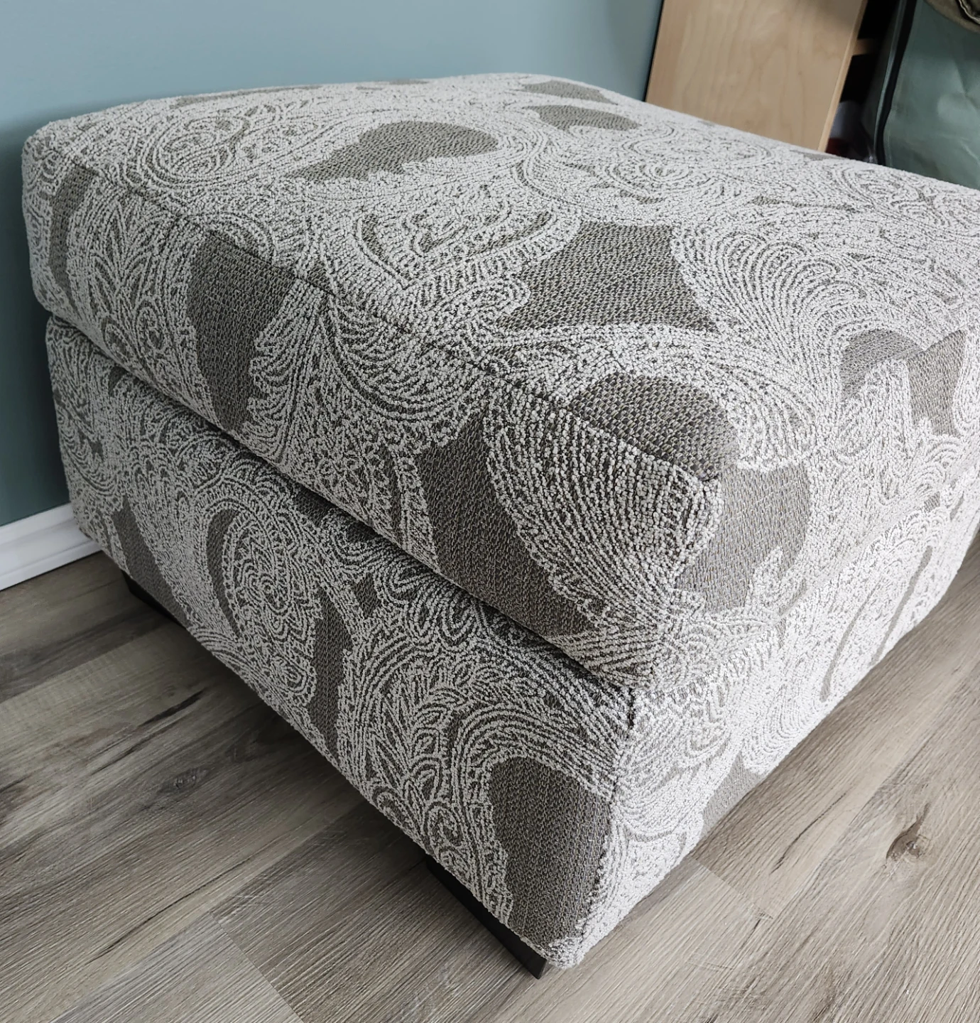 Ottoman + Cushions - photo 2