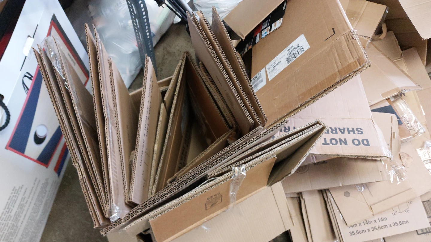 Free moving boxes - photo 3