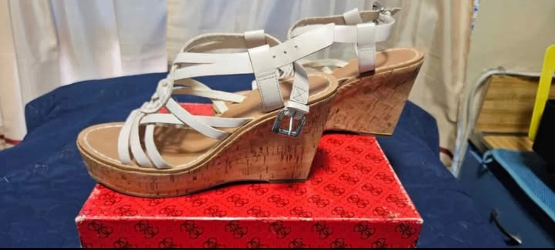 Guess Women's White Strappy Wedge Sandals - Size 7 - photo 5