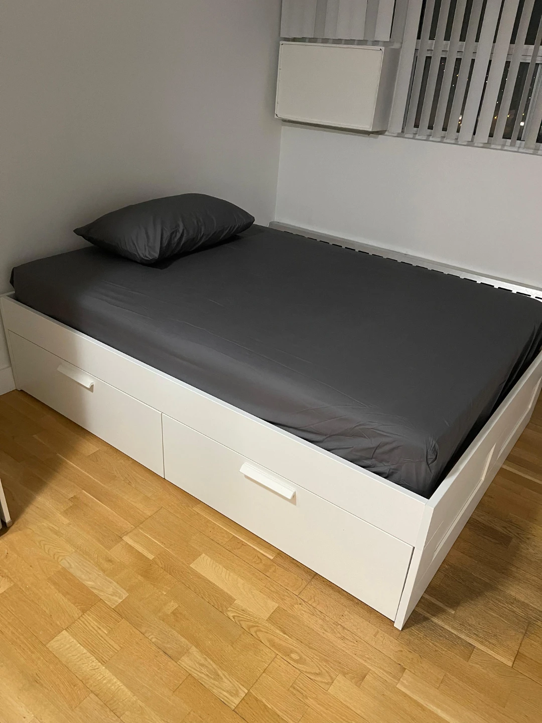 White double Storage Bed Frame with Drawers and mattress