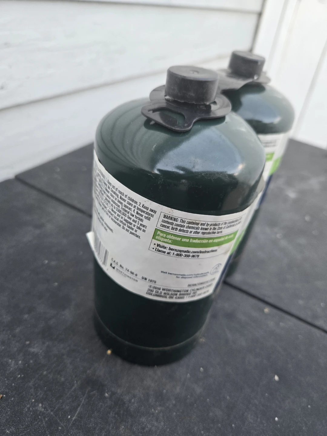 2 Bernzomatic Camping Gas Propane Fuel Canisters - 16 oz - photo 3
