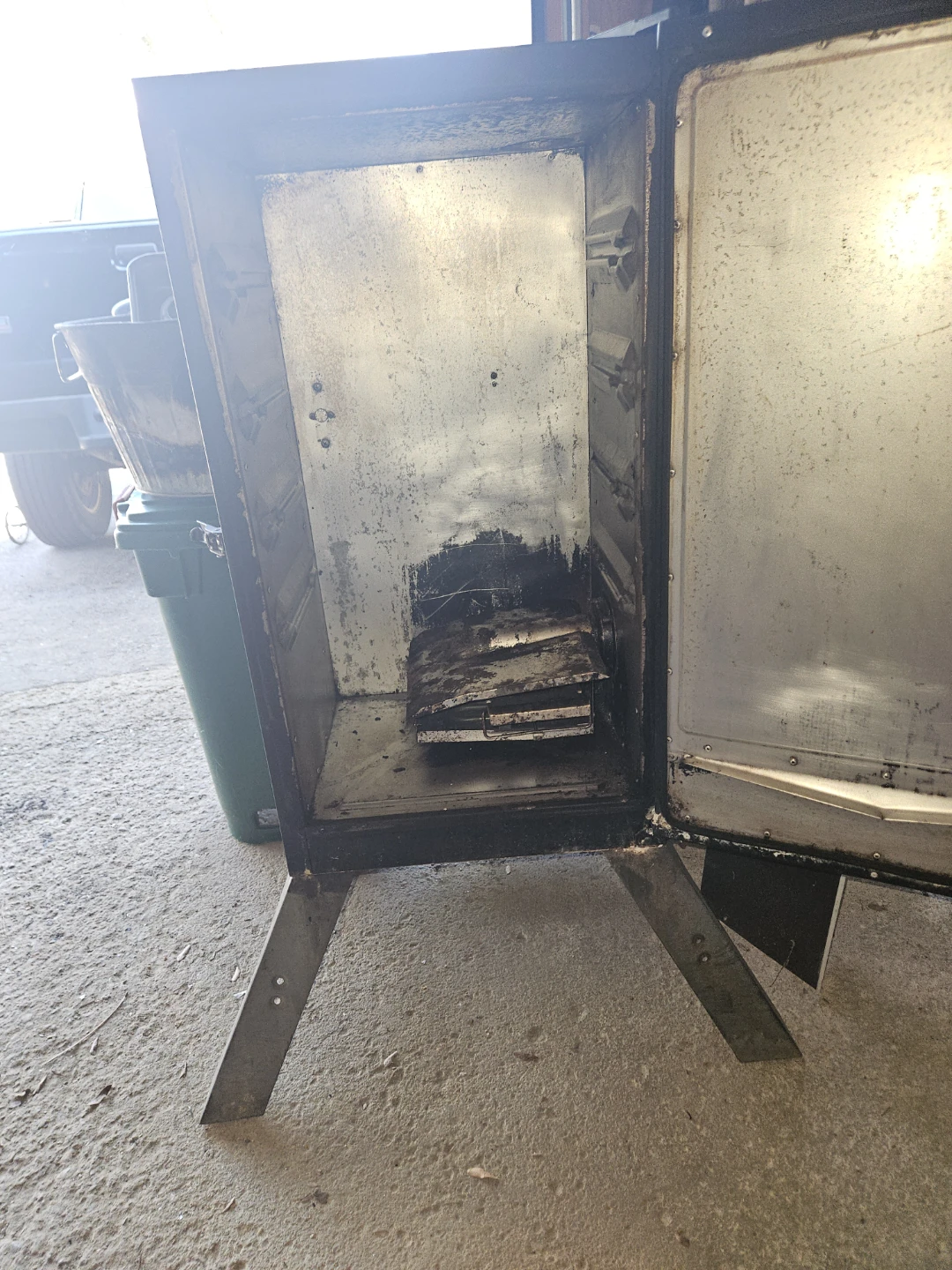 Masterbuilt Electric Smoker