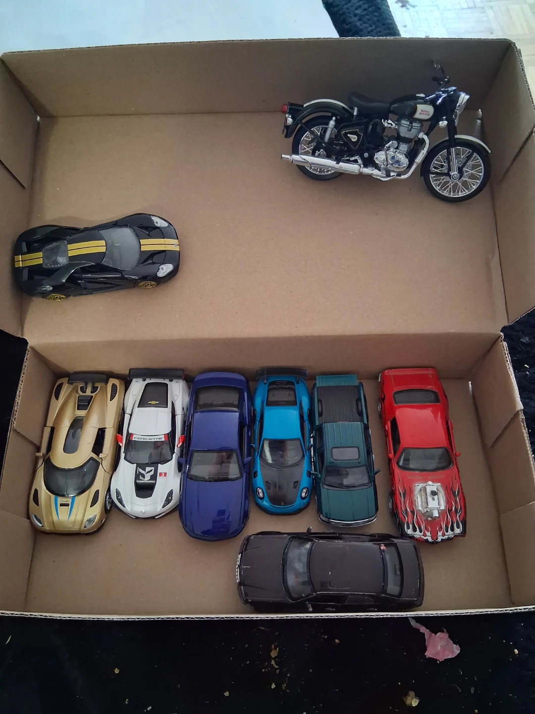Royal Enfield toy motorcycle and assorted toy cars - photo 5