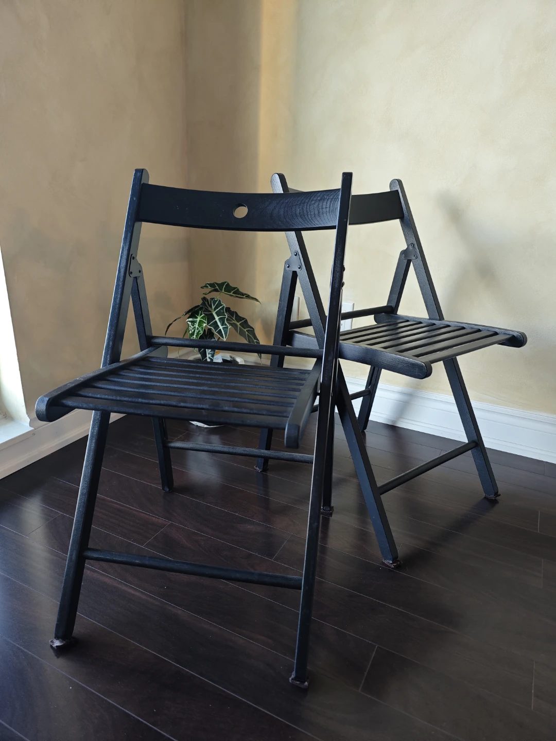 Set of 2 Black Wooden Folding Chairs - photo 2